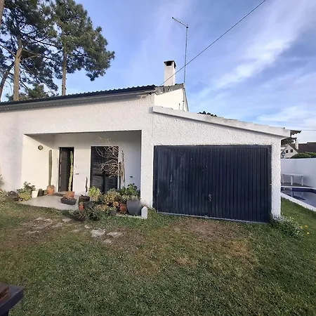 2 Steps From Lisbon Aroeira (Setubal)